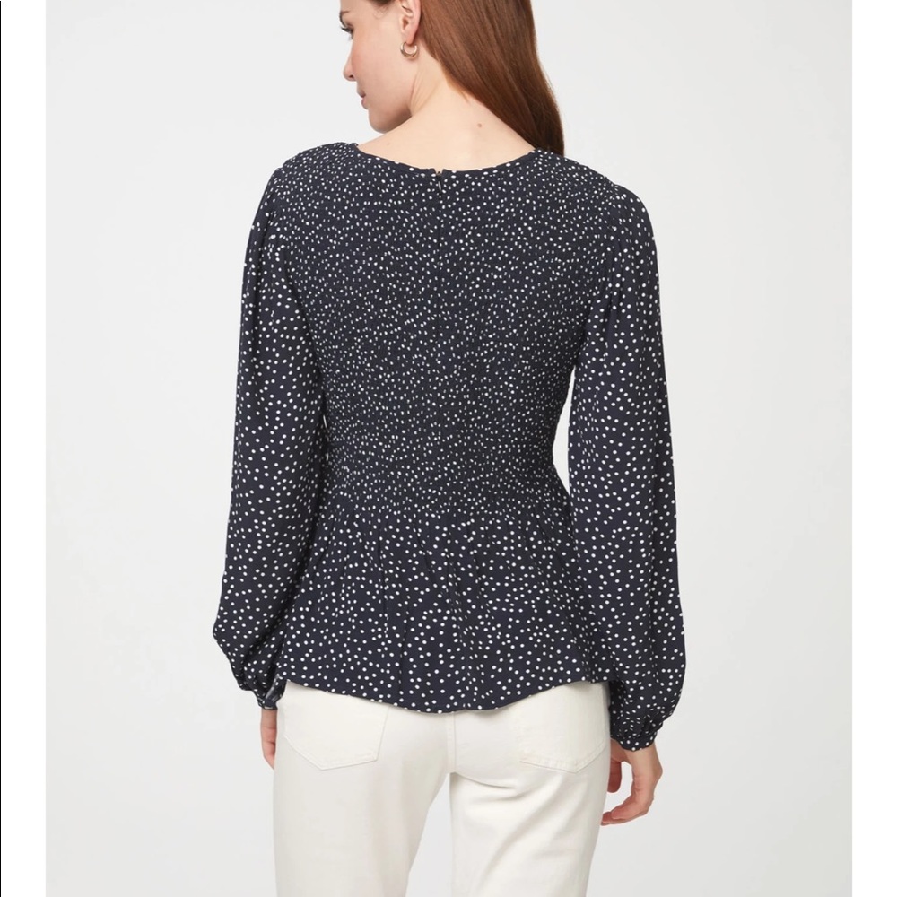 Beachluchlounge collection Navy polka dot top.